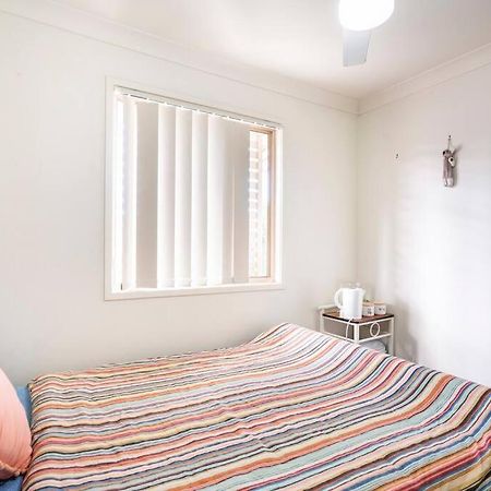 Room With Separate Bath In Shared Homestay Redcliffe Exteriér fotografie
